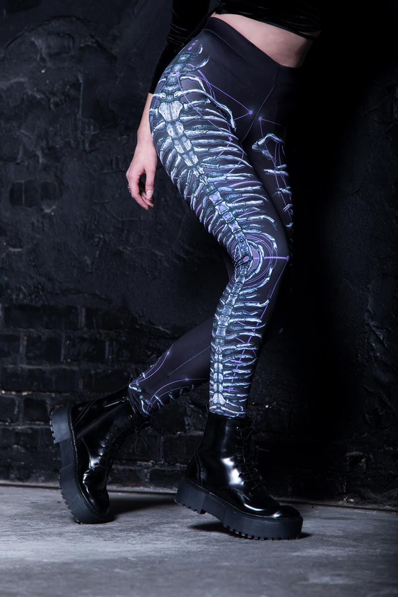 Alien Spine Leggings Close View